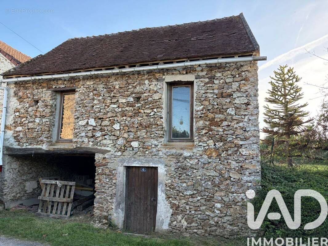 Photo 1 - Maison à ETAMPES-SUR-MARNE