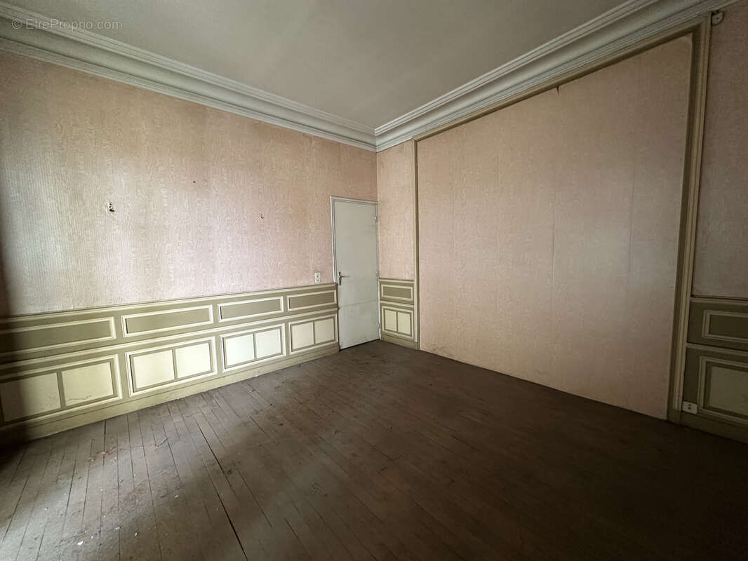 Appartement à TERRASSON-LAVILLEDIEU