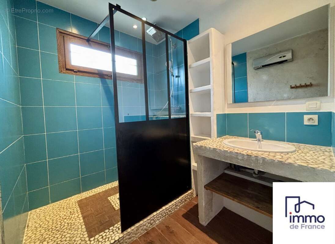 Maison à REVENTIN-VAUGRIS