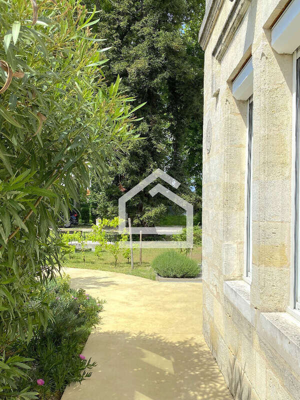 Maison à BLANQUEFORT