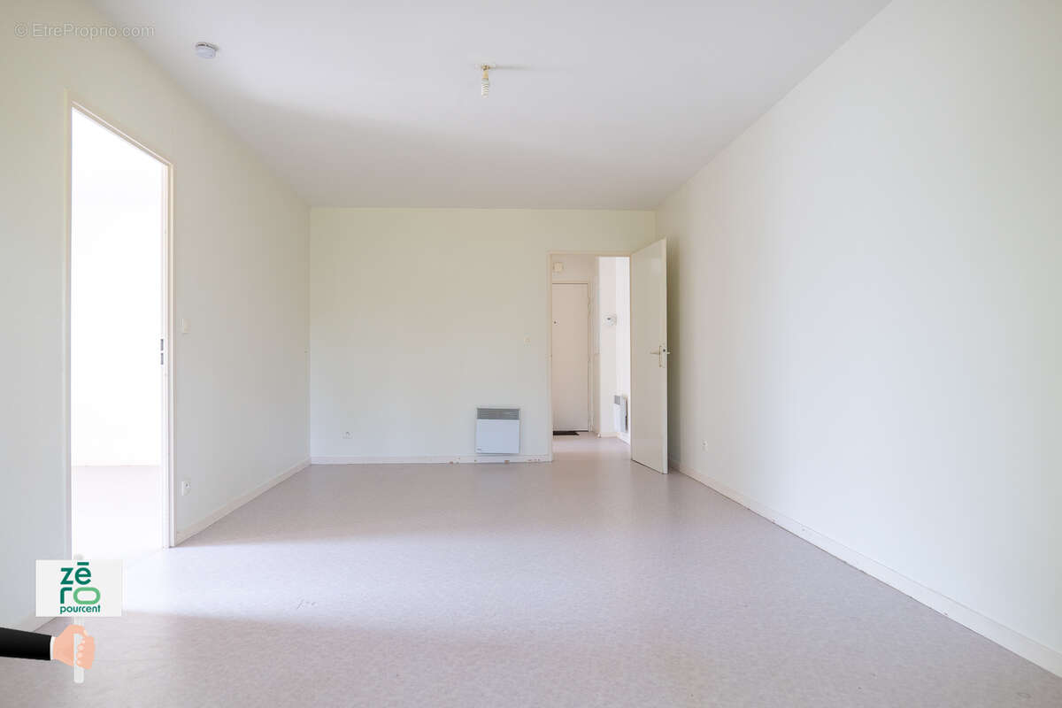 La roche-sur-yon est   f2 avec balcon & parking privatif   une opportunité à saisir ! - photo 15