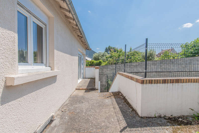 IMMEUBLE avec local commercial + appartement à vendre BONNEUIL SUR MARNE (94) - photo 33