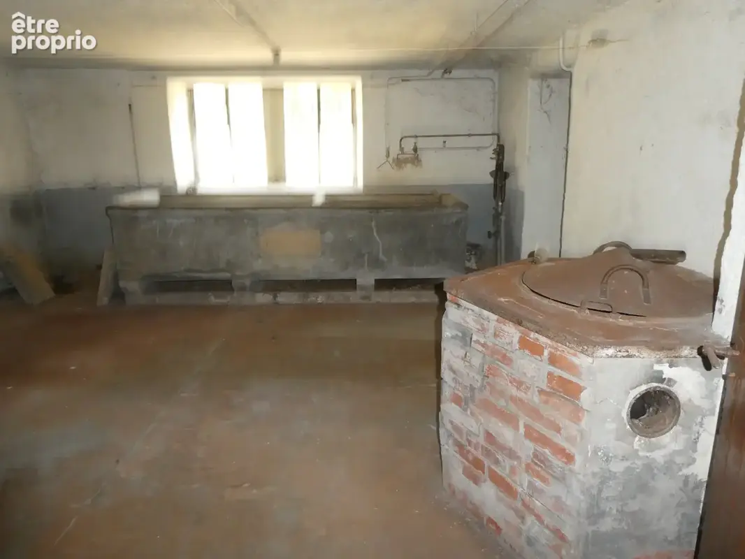 LE THILLOT (88)Maison bourgeoise de caractère à rénover de 280 m²sur trois niveaux, terrain 1000 m²+ garage - photo 23