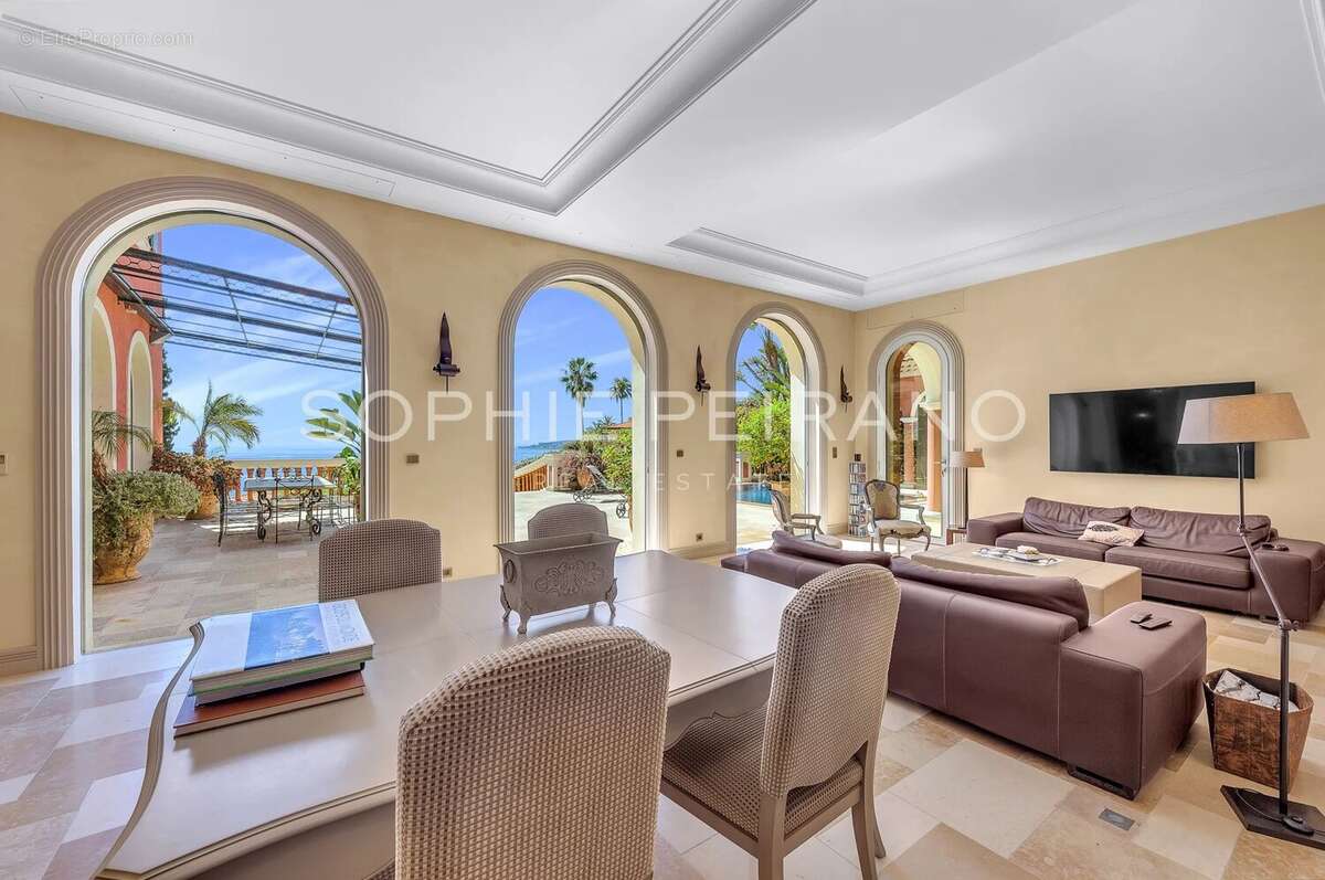 Appartement à MENTON