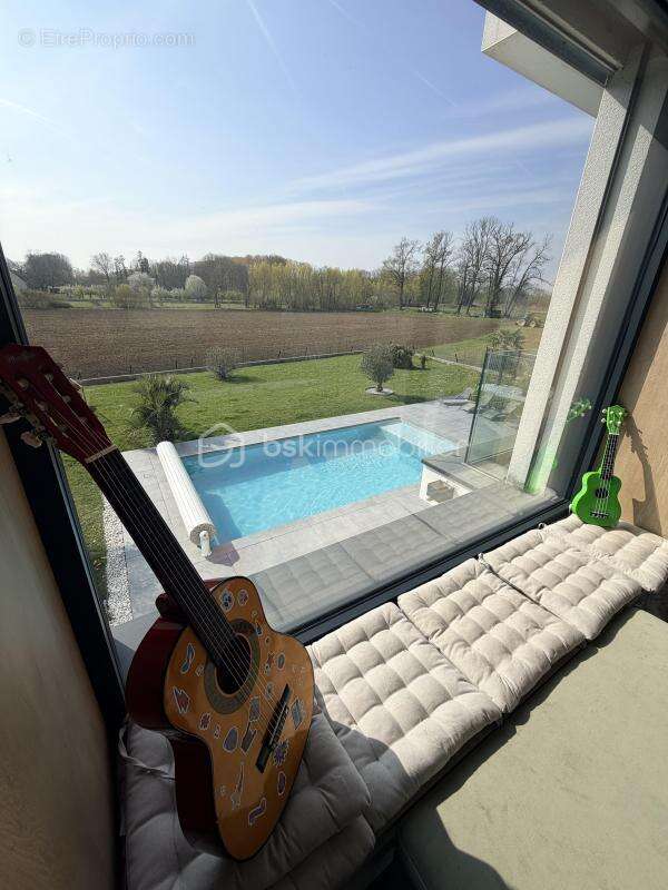 Maison à LA CHAPELLE-SAINT-LUC