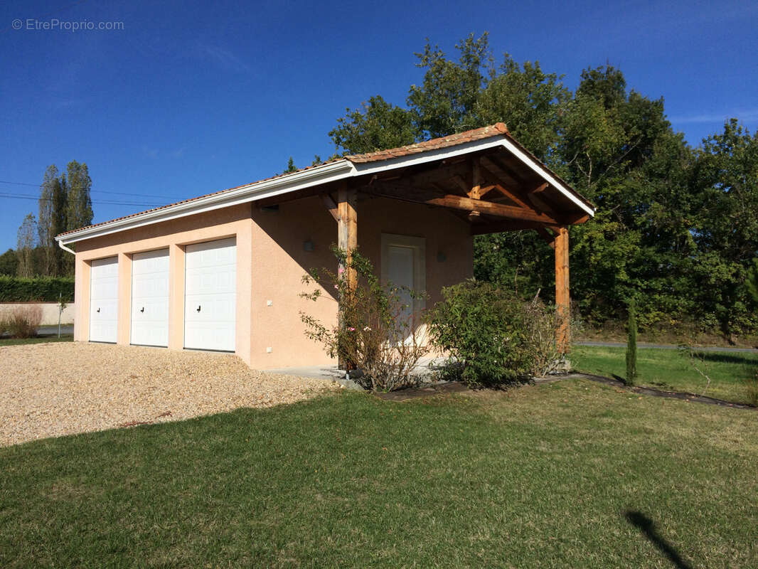 Maison à SAINT-AIGULIN