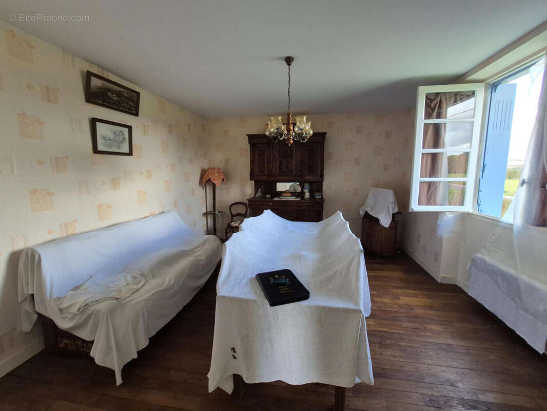 20251103_150411 - Maison à ABJAT-SUR-BANDIAT