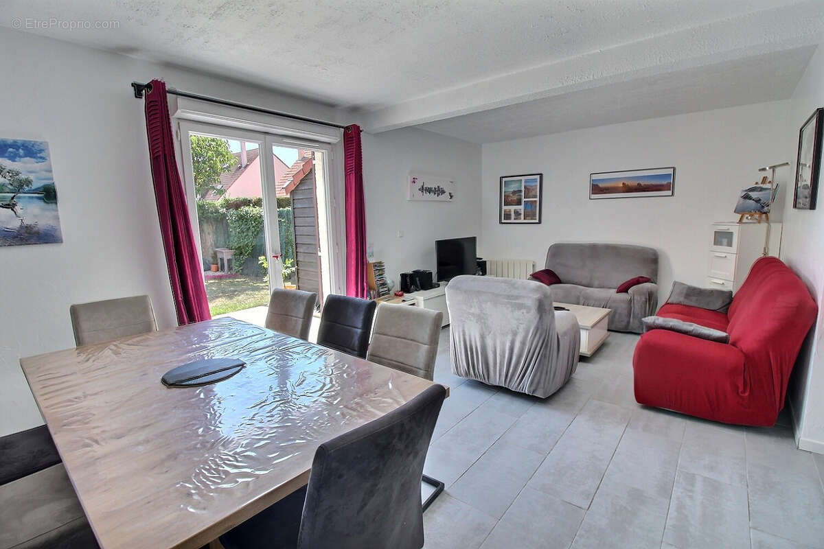 Maison à MONTIGNY-LE-BRETONNEUX