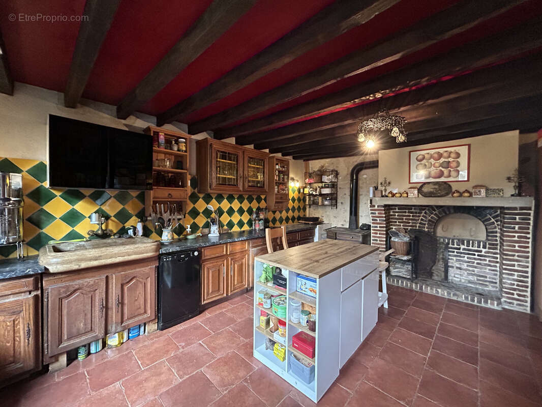 Maison à SAINT-AQUILIN-DE-CORBION