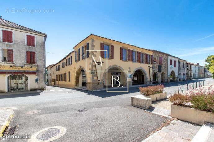 Appartement à GEAUNE