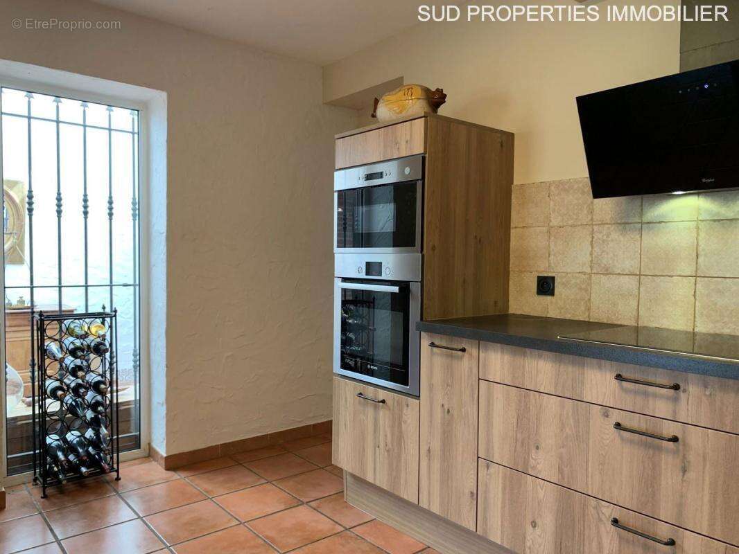 Maison à SAINT-ESTEVE