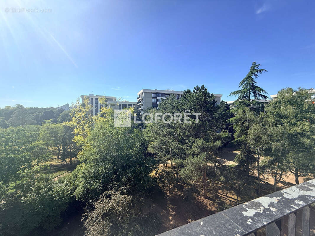Appartement à LES MUREAUX