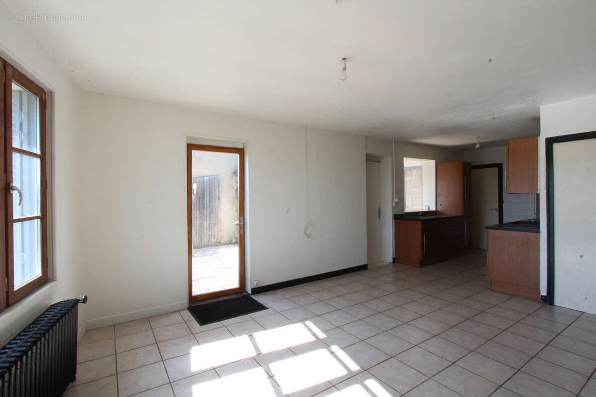 Maison à LA CHARITE-SUR-LOIRE