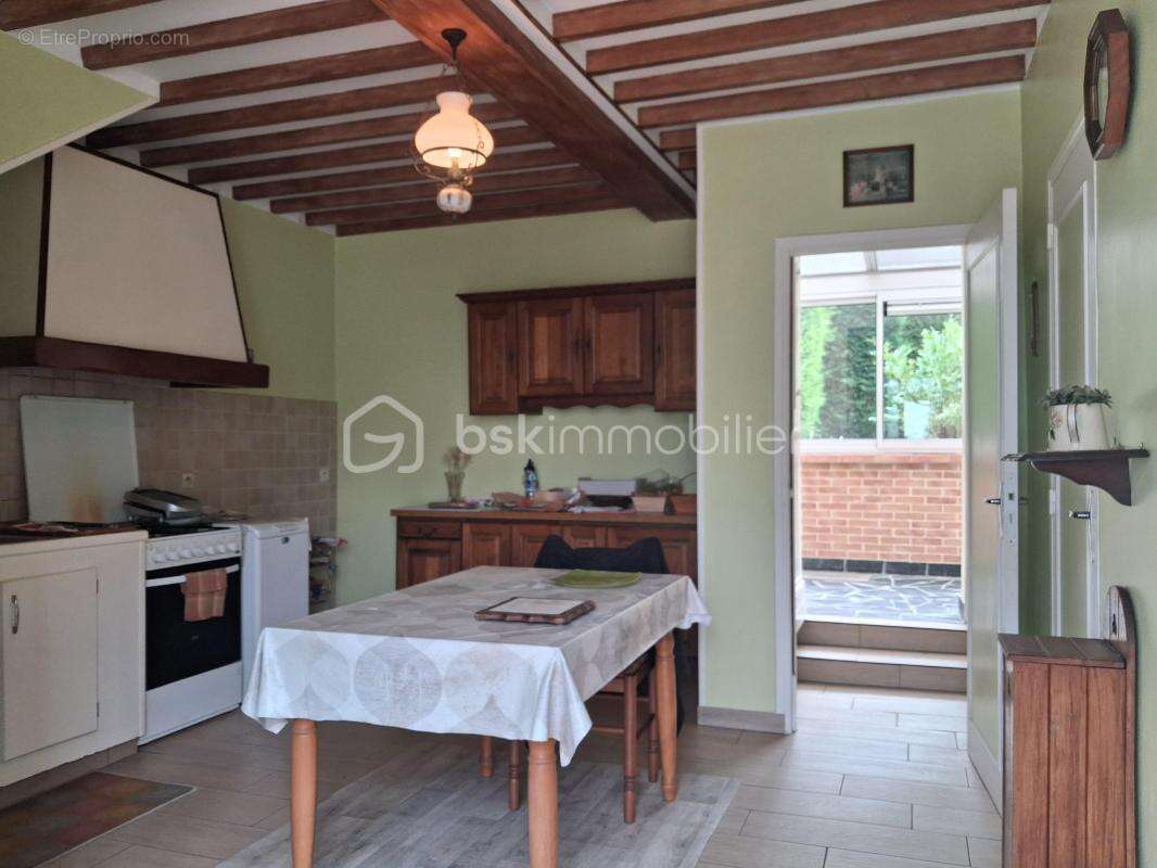 Maison Le Breuil En Bessin de 219 m² - photo 8