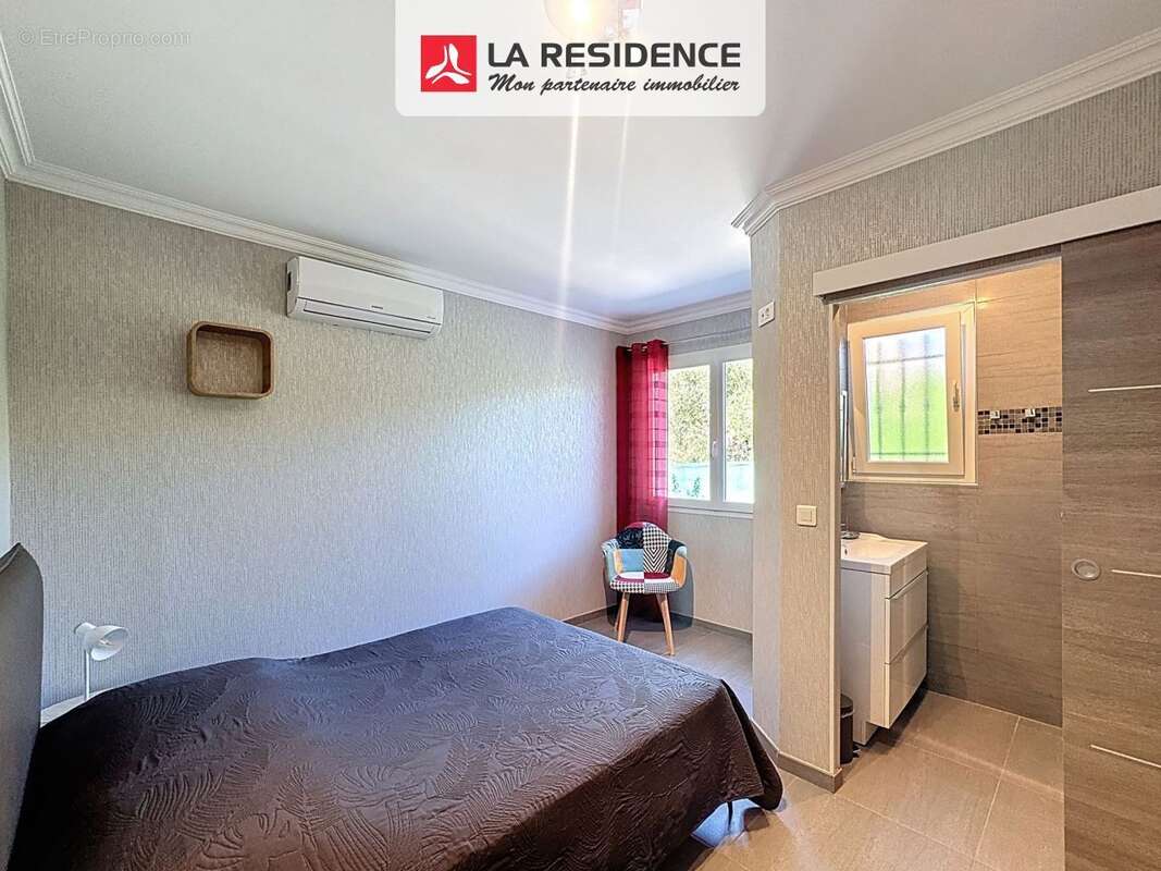 Maison 135 m² à Vence  - photo 7
