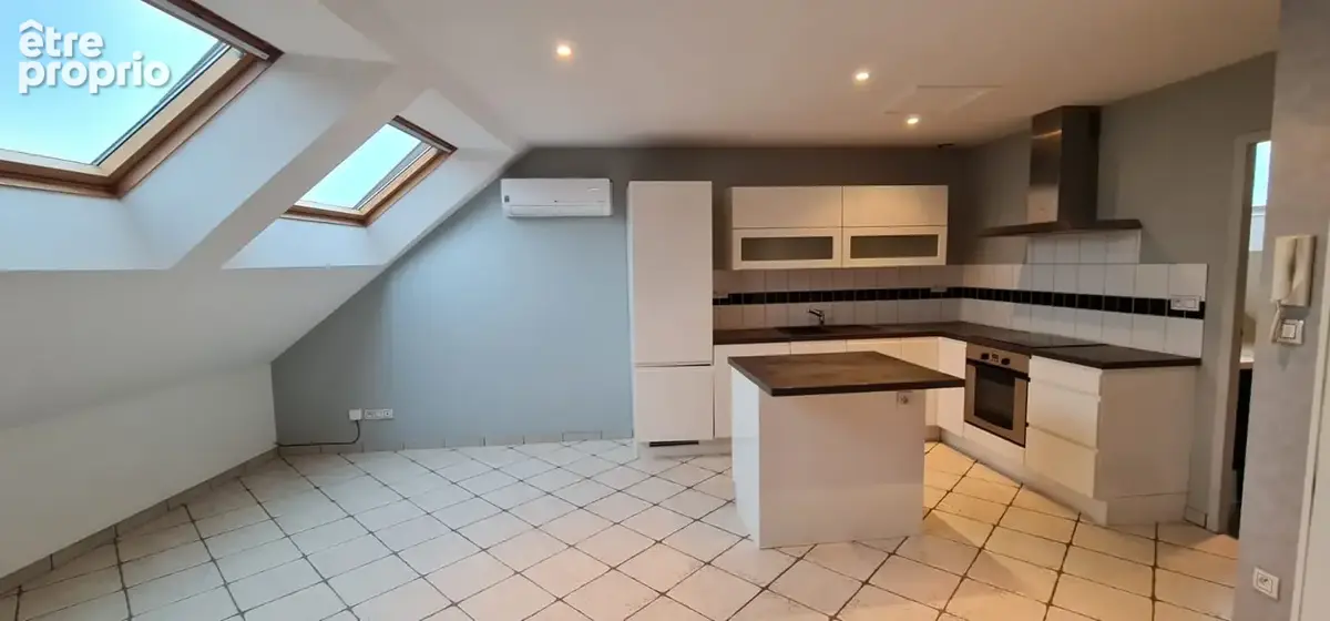 Appartement à FLEURY-LES-AUBRAIS