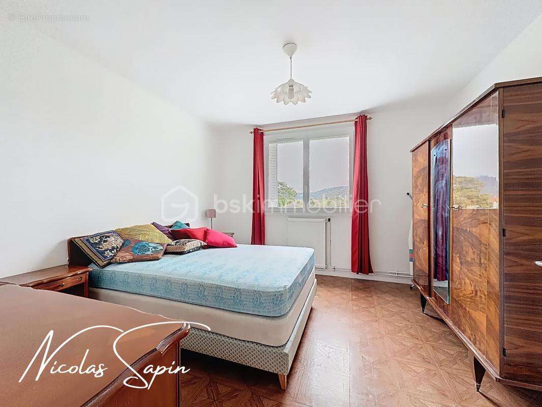 Appartement à ECHIROLLES