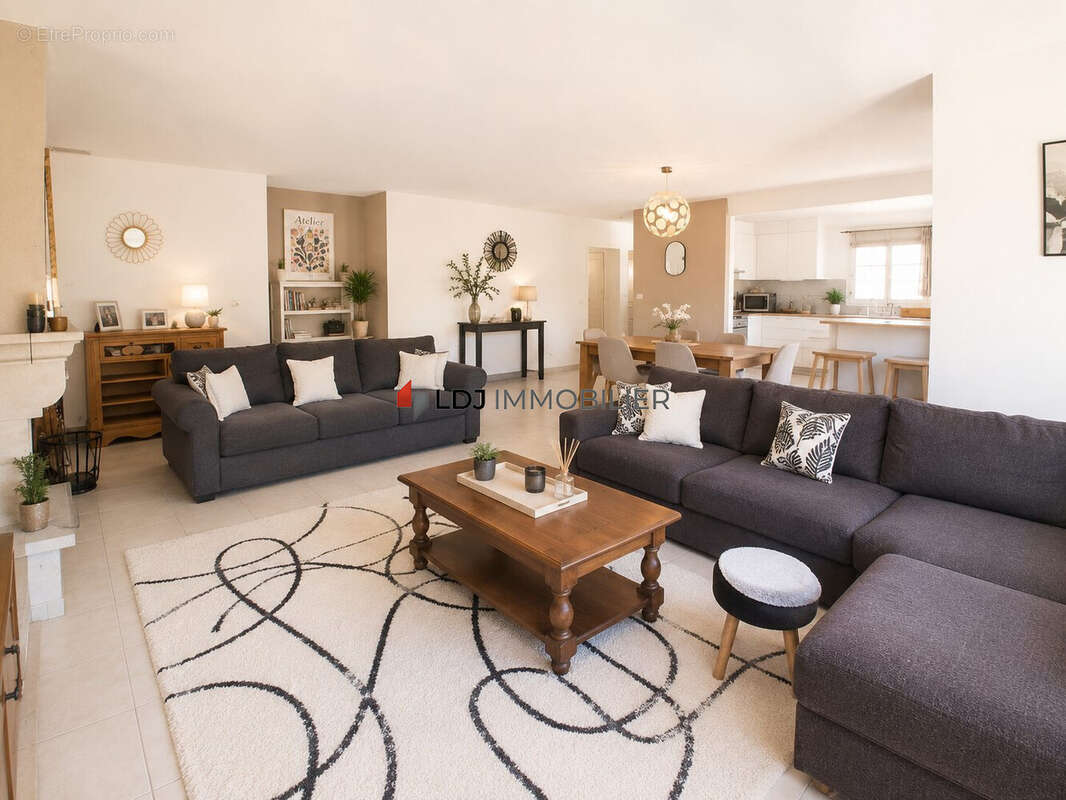 Maison 182 m² à Perpignan  - photo 3