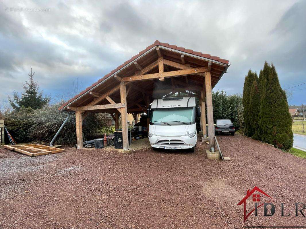 Maison à LA LANTERNE-ET-LES-ARMONTS