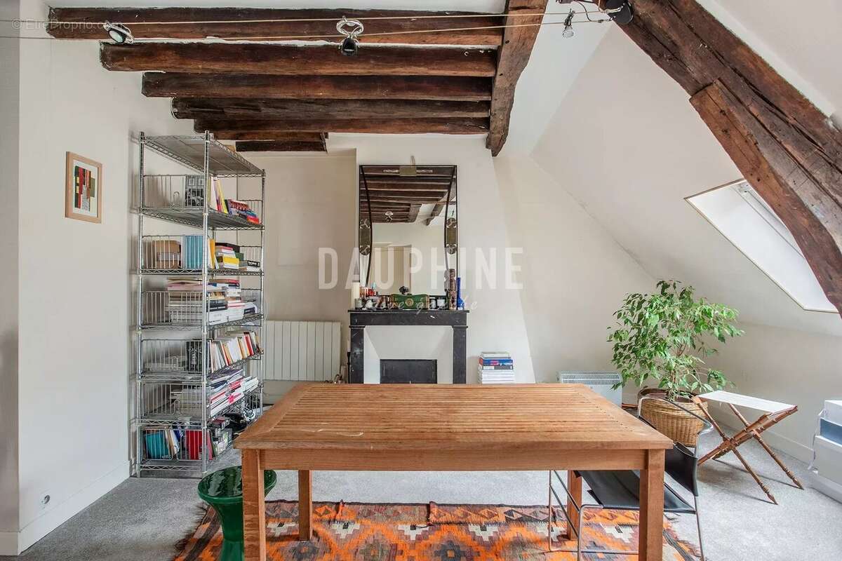 Appartement à PARIS-7E