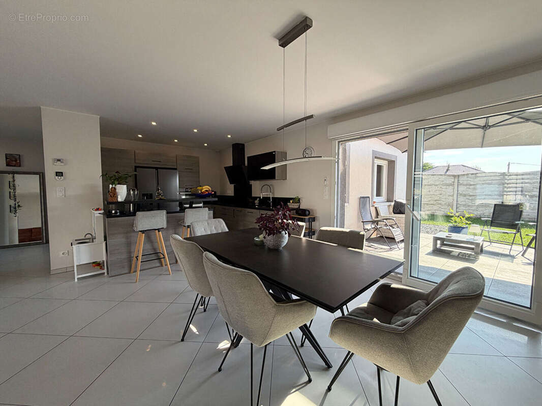 Maison de plain-pied à Kirschnaumen de 2020 6 pièce(s) 127 m2 - photo 15