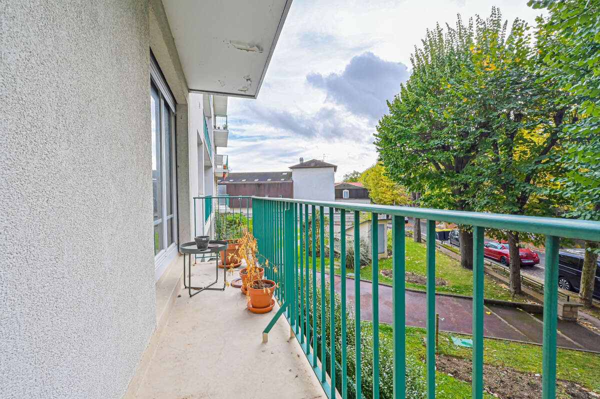 Appartement à SAINT-MAUR-DES-FOSSES