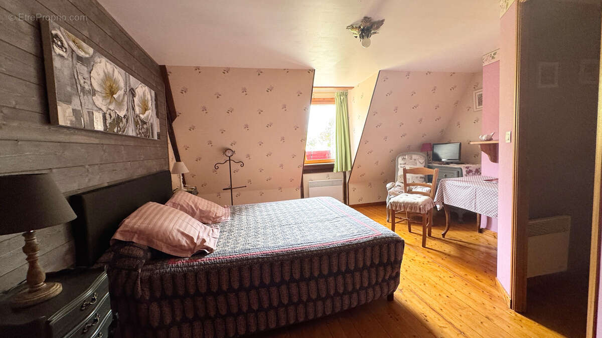 Maison à LA LANDE-SAINT-LEGER