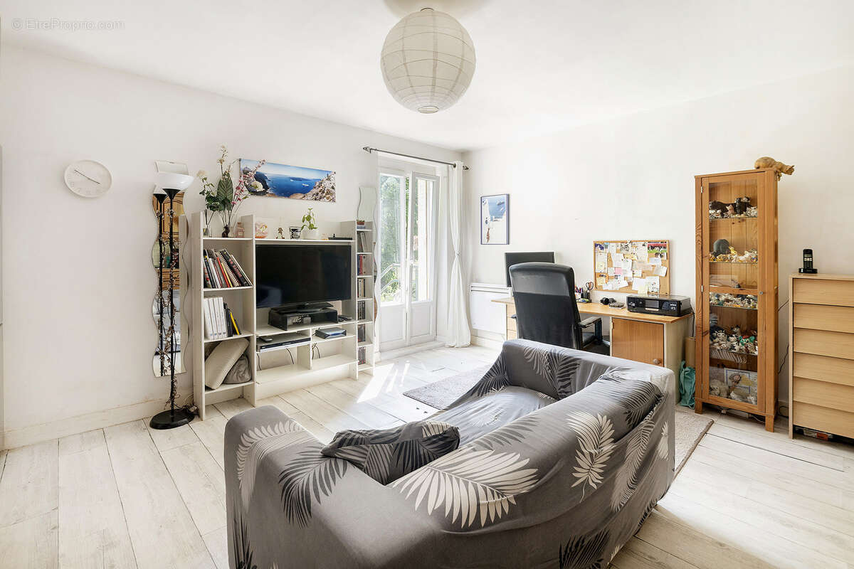 Coup de cœur   appartement avec jardin privatif, cave voûtée et parking - photo 6