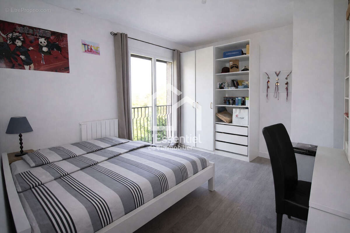 Maison à VERNEUIL-SUR-SEINE