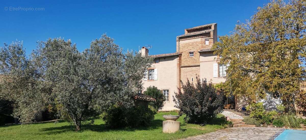 Maison à LA SALVETAT-BELMONTET