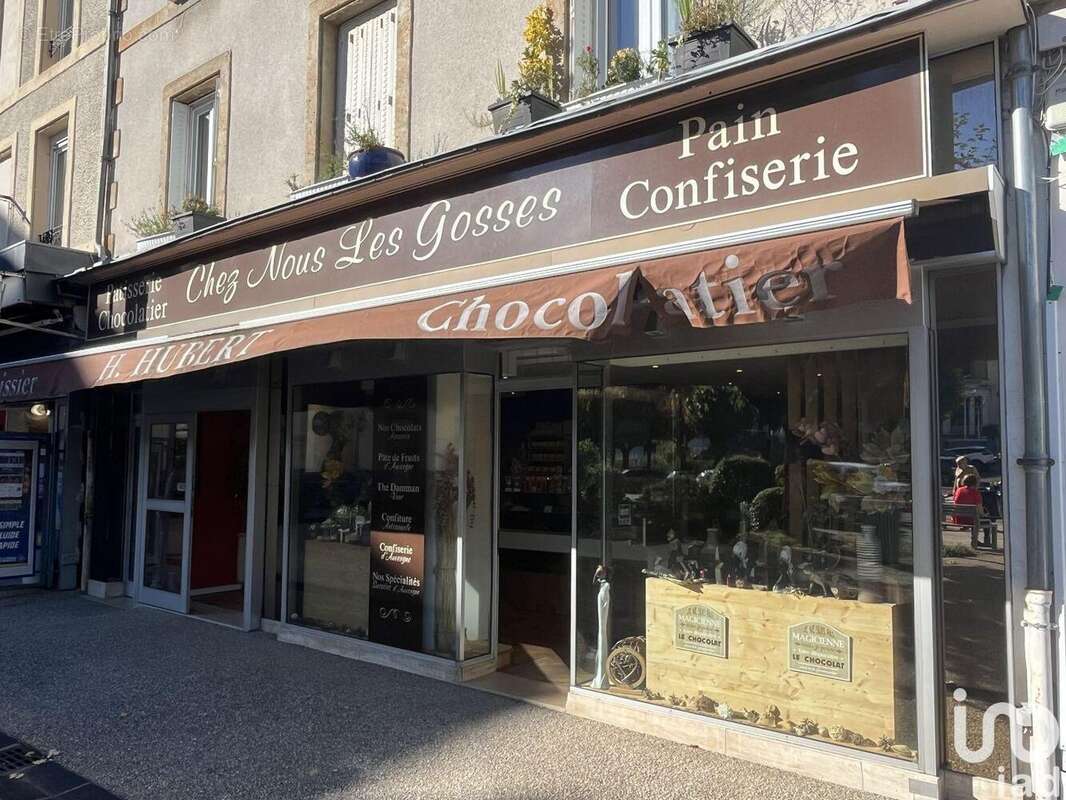 Photo 4 - Commerce à LA BOURBOULE