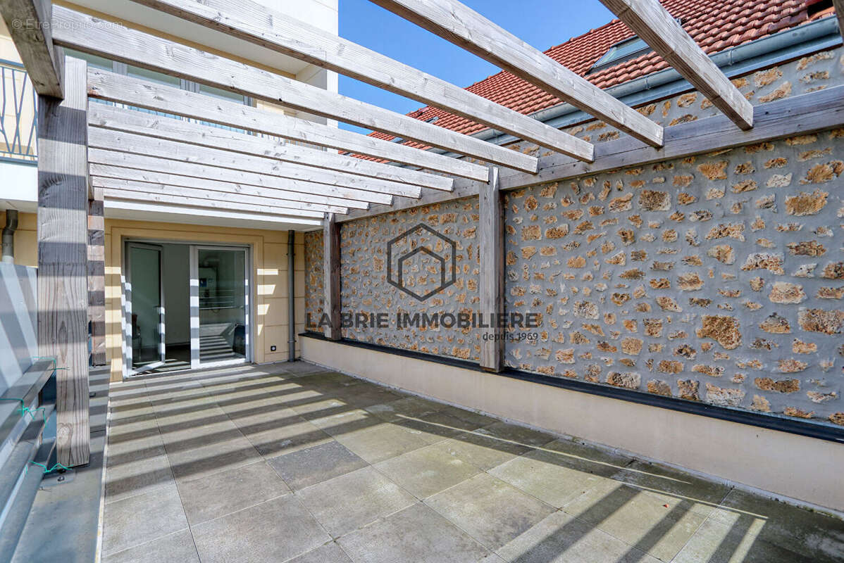 Appartement à CHENNEVIERES-SUR-MARNE