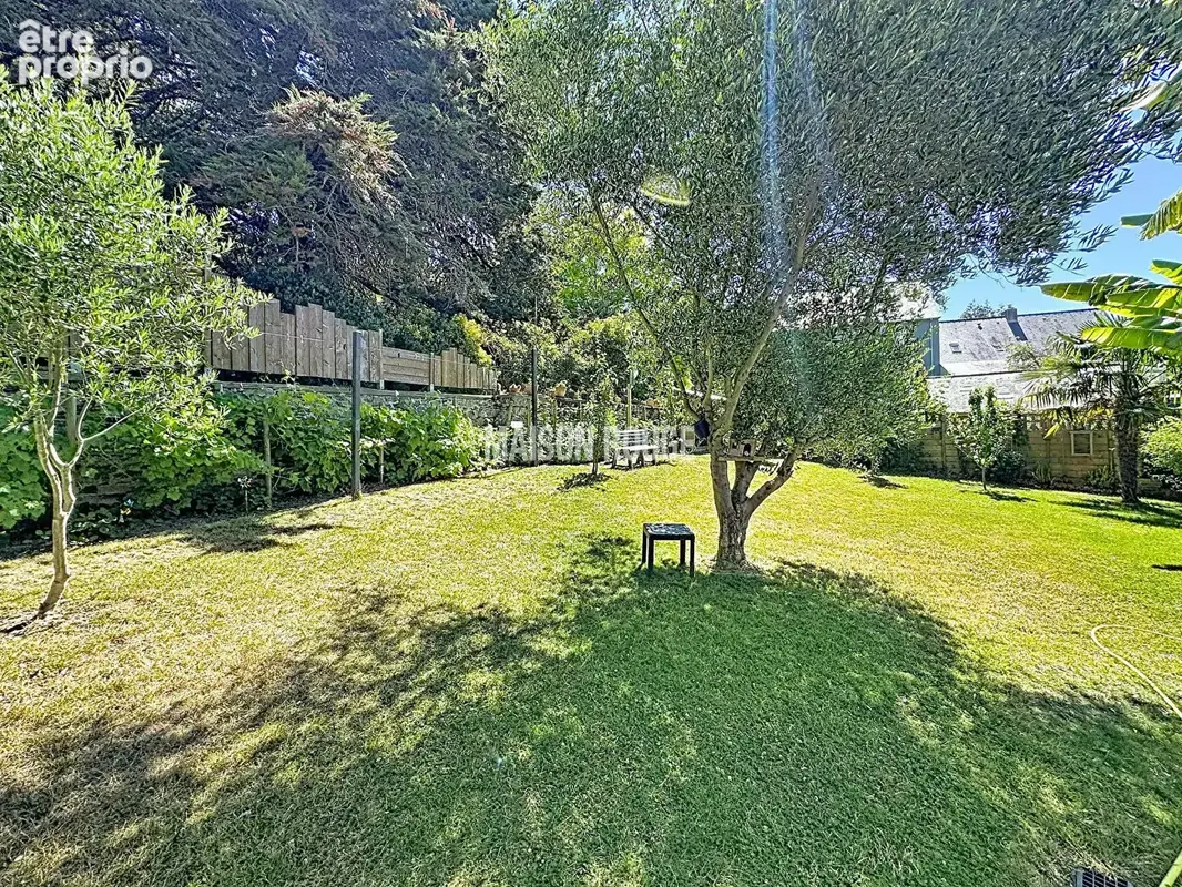 Cancale centre-ville  élégante maison de charme en pierre avec jardin paysager - photo 3