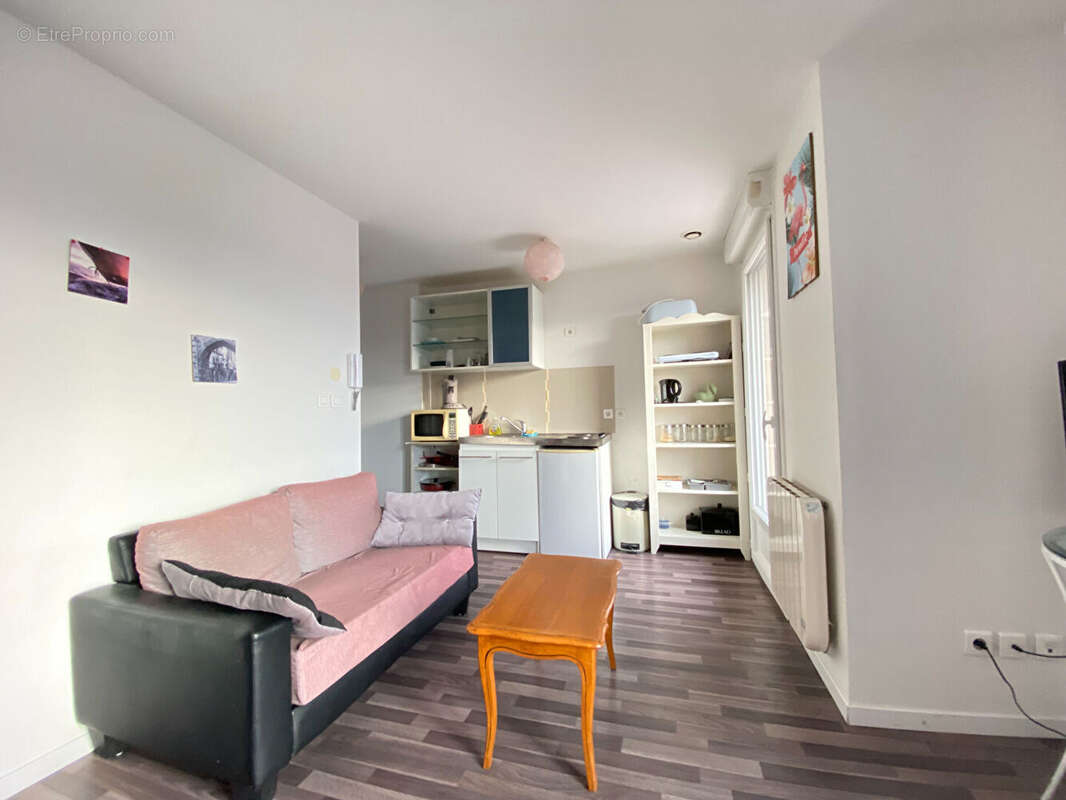 Maison à FLEURY-LES-AUBRAIS