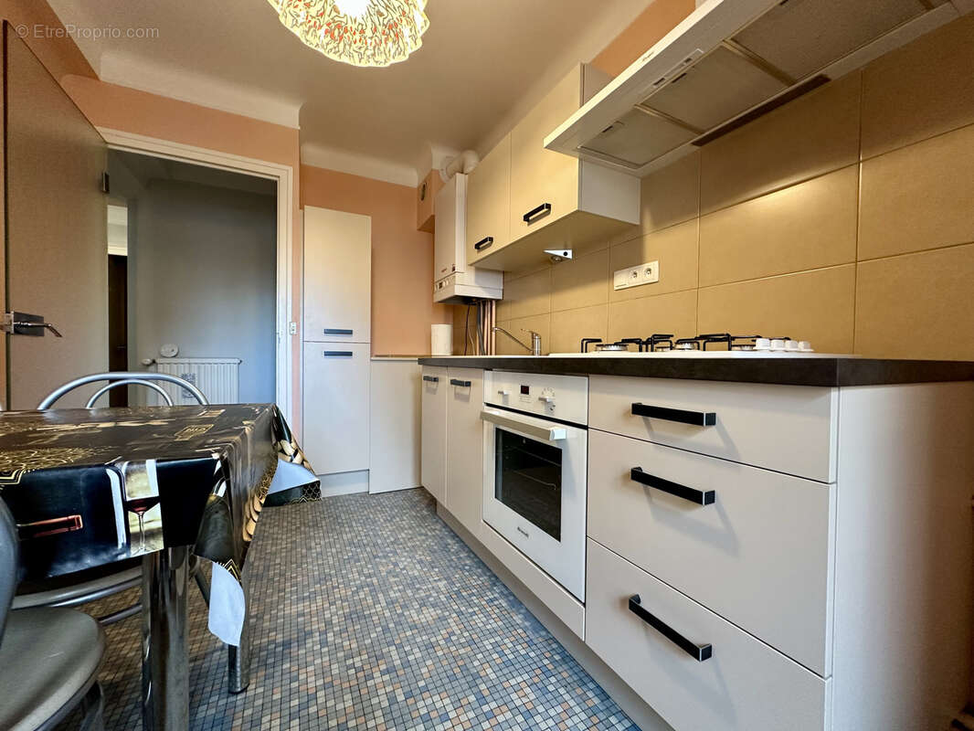 Appartement à ARPAJON-SUR-CERE