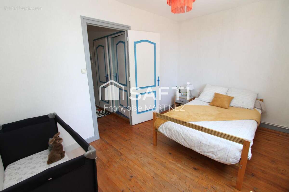 Photo 3 - Maison à BRON