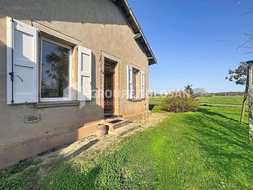 Maison à SAINT-SULPICE