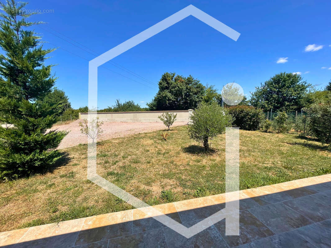 Maison à LA CHARITE-SUR-LOIRE