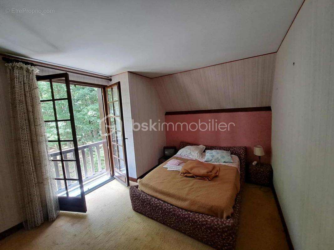 Maison au cœur d'une parcelle boisée – Coup de cœur assuré ! - photo 14