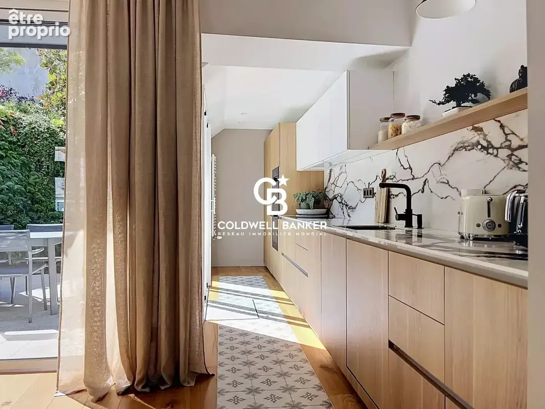 La Genette — Élégante maison de ville repensée par architecte avec garage et jardin - photo 5