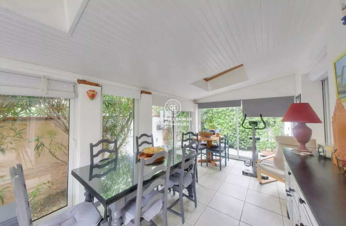 Maison à SAINT-CYPRIEN