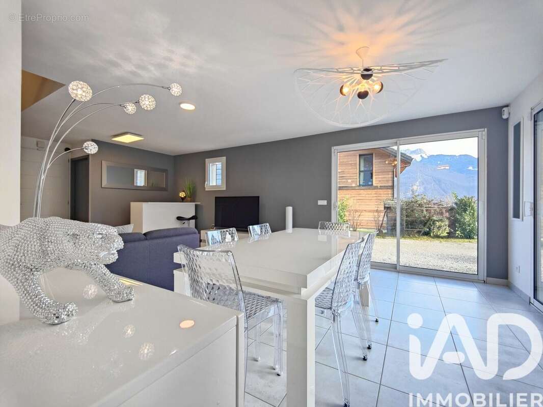 Photo 5 - Maison à LATHUILE