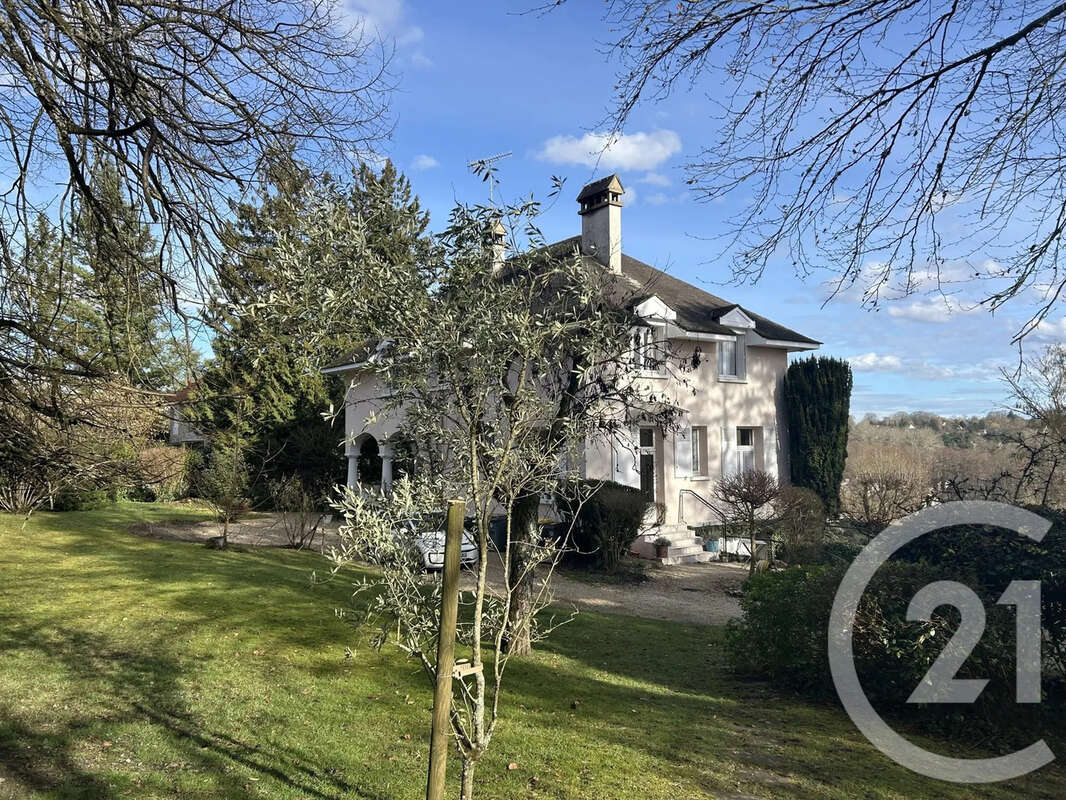 Maison à SAMOIS-SUR-SEINE