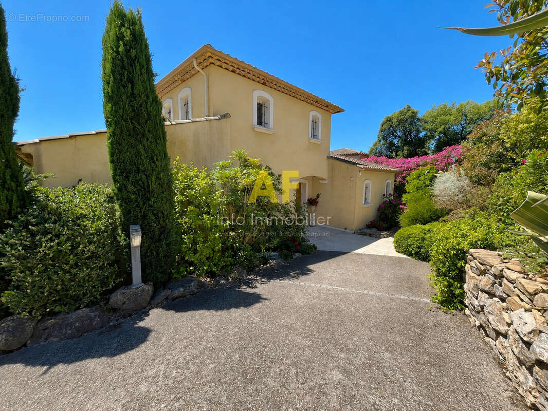 Maison à SAINT-RAPHAEL