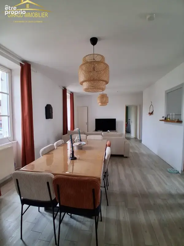 Appartement à CHARLIEU