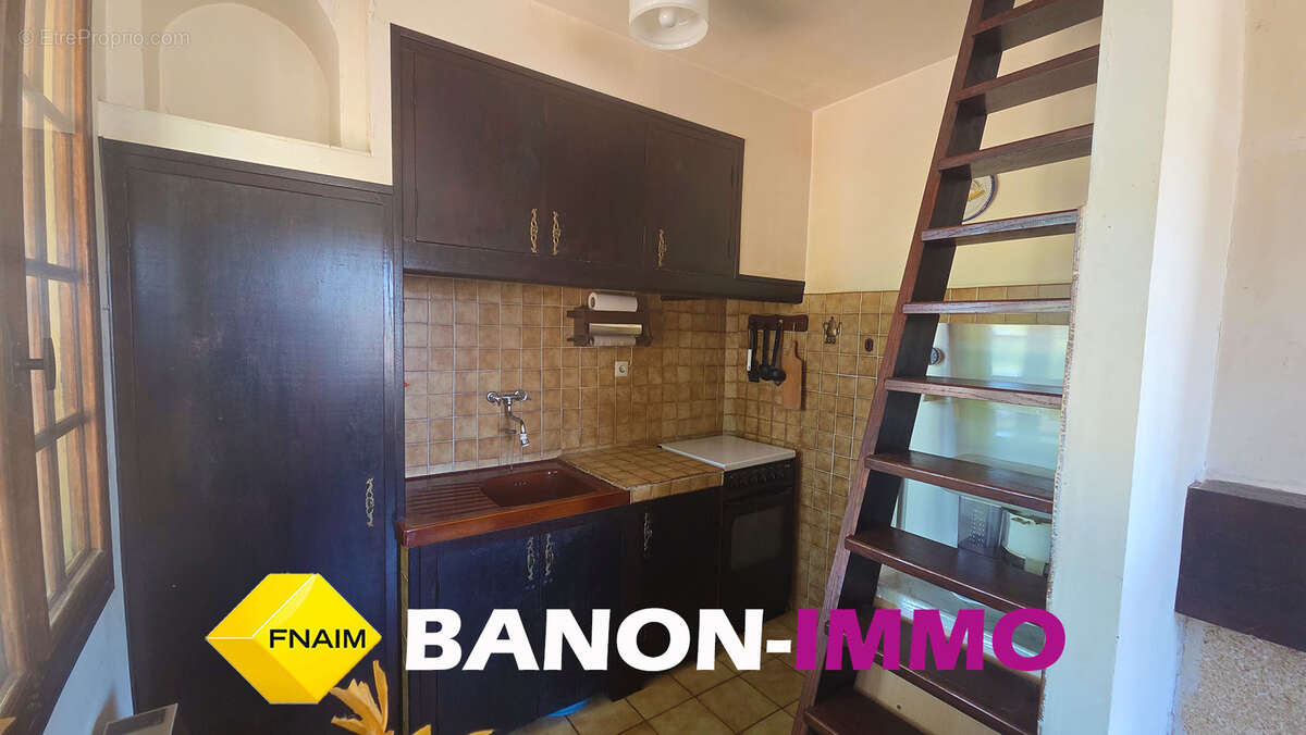 Maison de campagne sur 5 000 m2 de terrain - photo 7