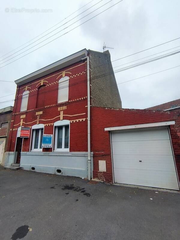 Maison à AUBERCHICOURT