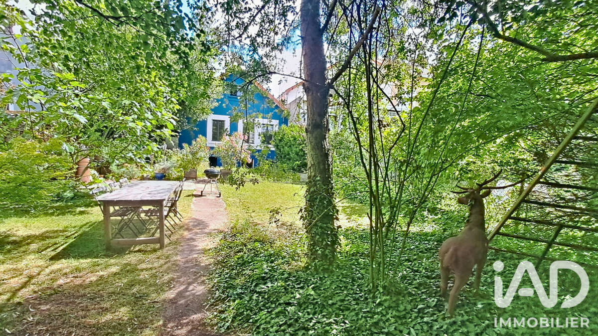 Maison 144 m² à Issy-Les-Moulineaux  - photo 7