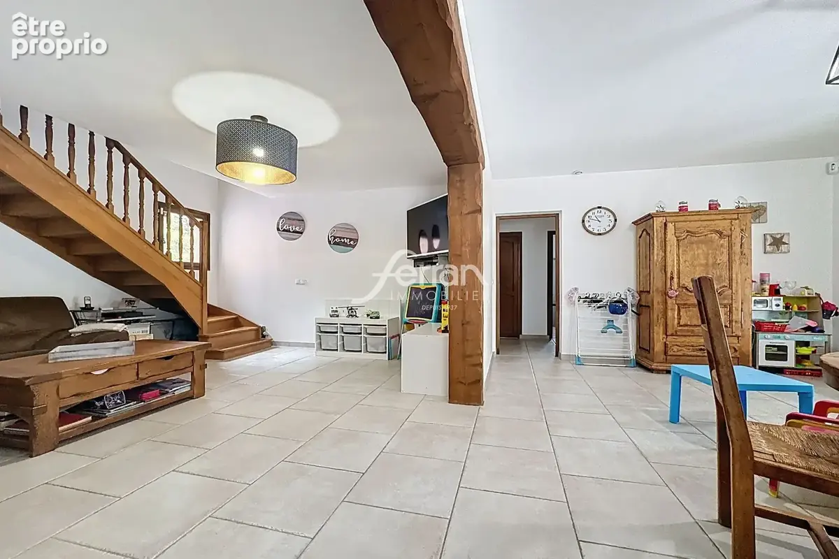 Maison 6 pièces 194 m² à vendre à Callas (83830) - photo 2
