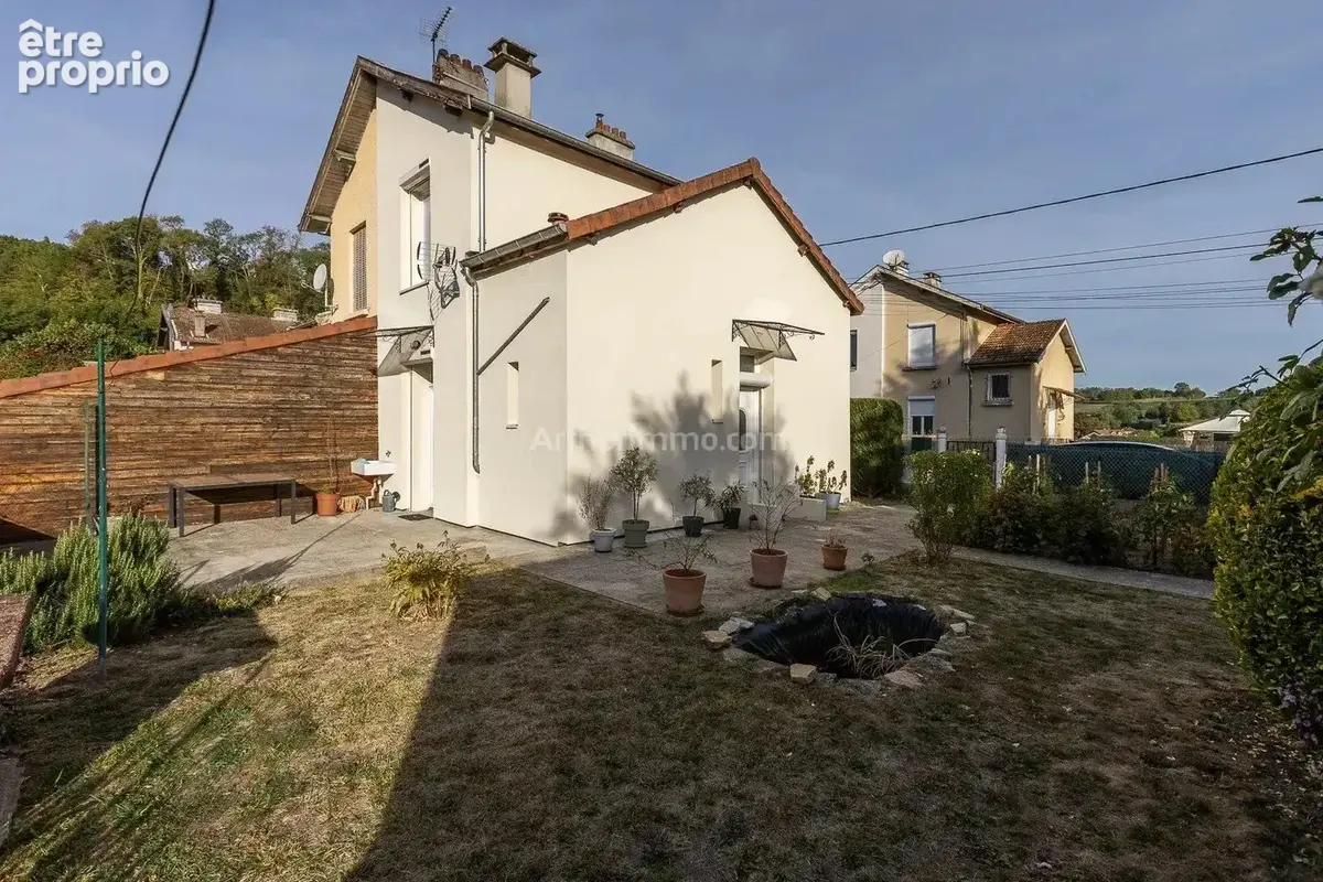 Photo Maison à Saint-Sorlin-De-Morestel au prix de 179 000€